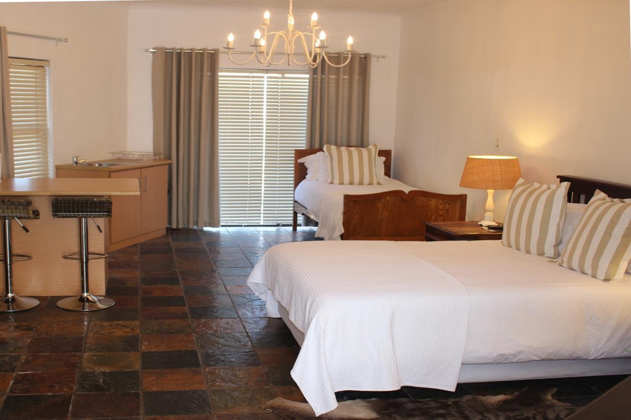 Golden Key Guesthouse Vredenburg エクステリア 写真