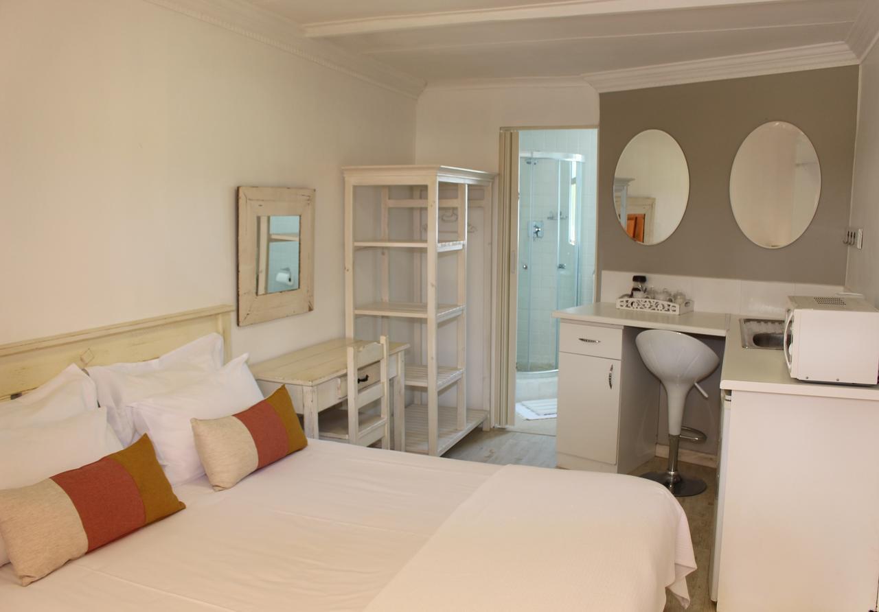 Golden Key Guesthouse Vredenburg エクステリア 写真